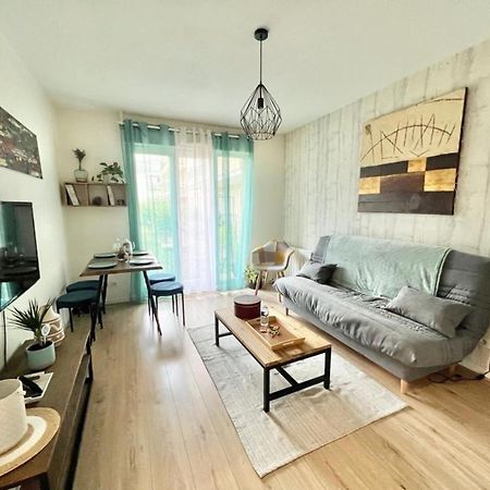 Apartmán Le Renoir Terrasse De Plain-Pied Et Piscine Limoges Exteriér fotografie
