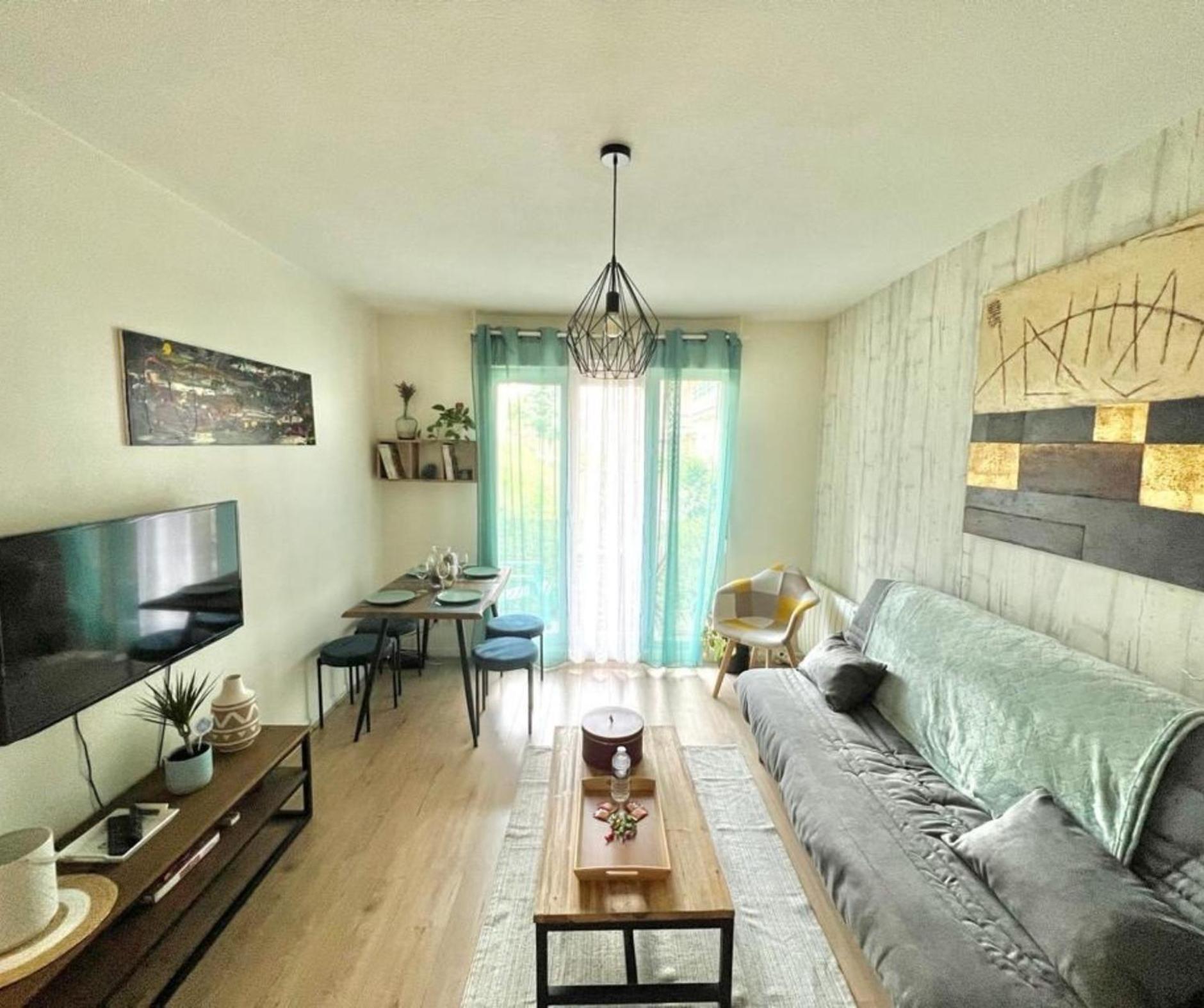 Apartmán Le Renoir Terrasse De Plain-Pied Et Piscine Limoges Exteriér fotografie